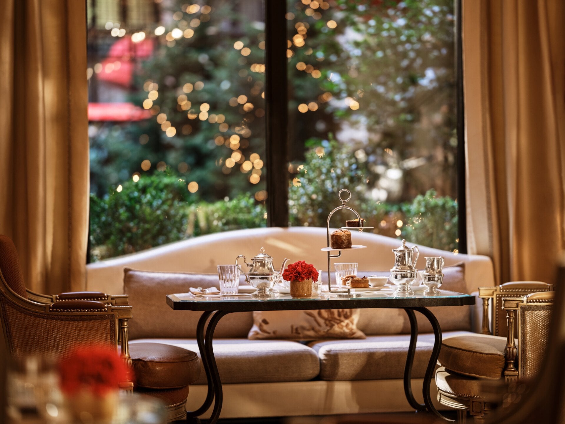 Picture of the Tea time at La Galerie during Christmas.