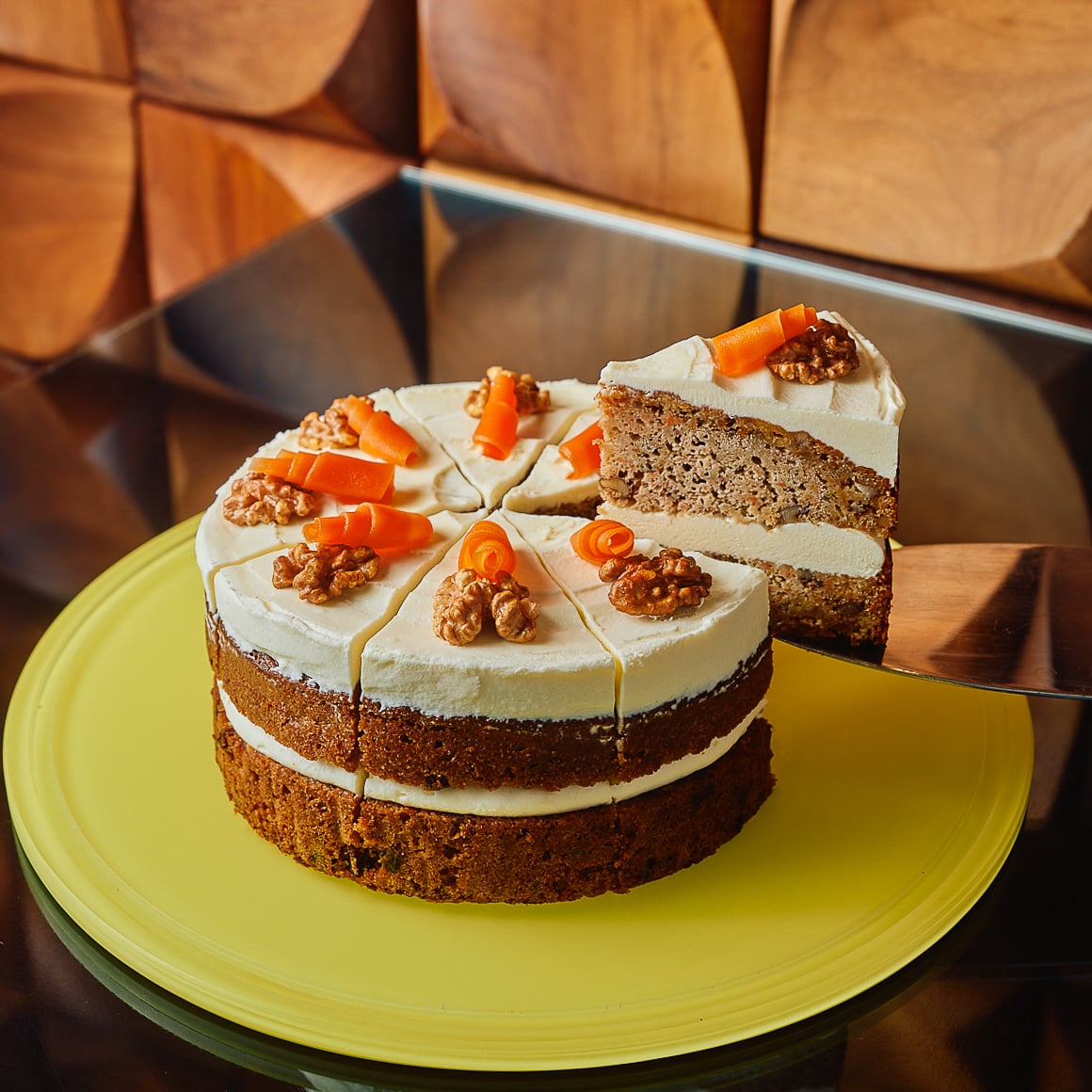 Parcafe. Coffee shop in Mayfair. Carrot cake