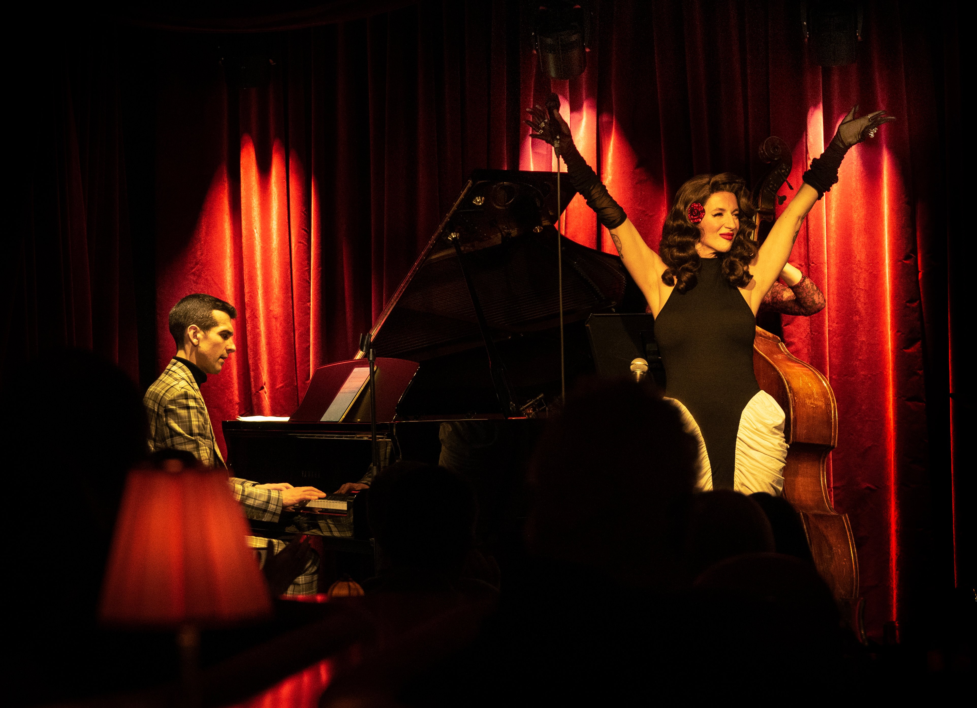 Emma Smith Ronnie Scotts at The Grill at The Dorchester performer 