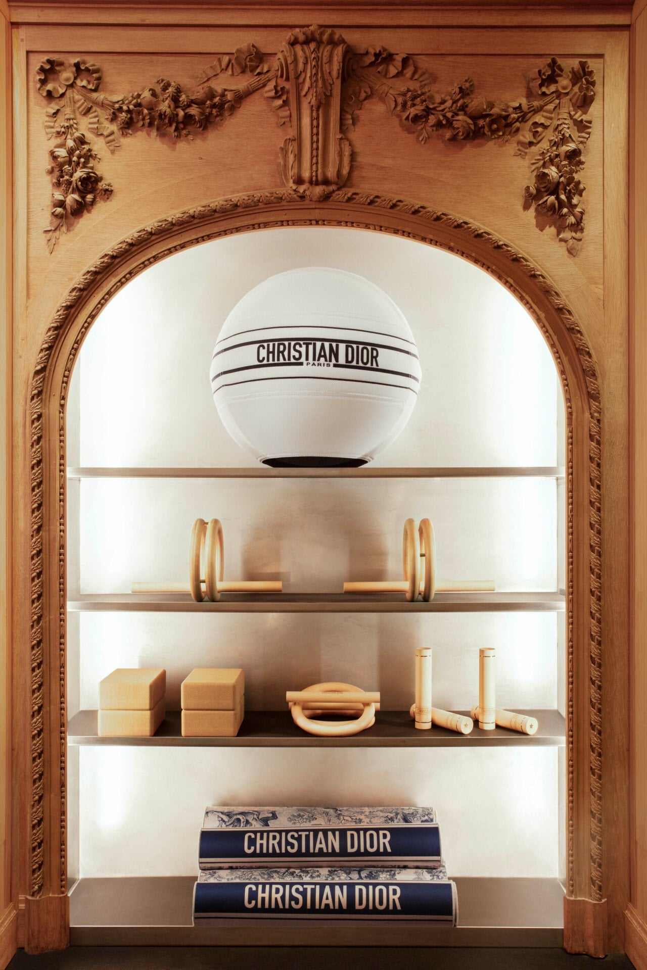 Imagem dos espaços interiores do Dior Spa Plaza Athénée, em Paris