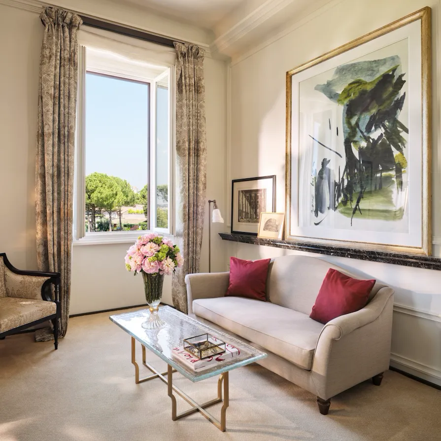 Soggiorno di suite classic con vista a Hotel Eden Roma