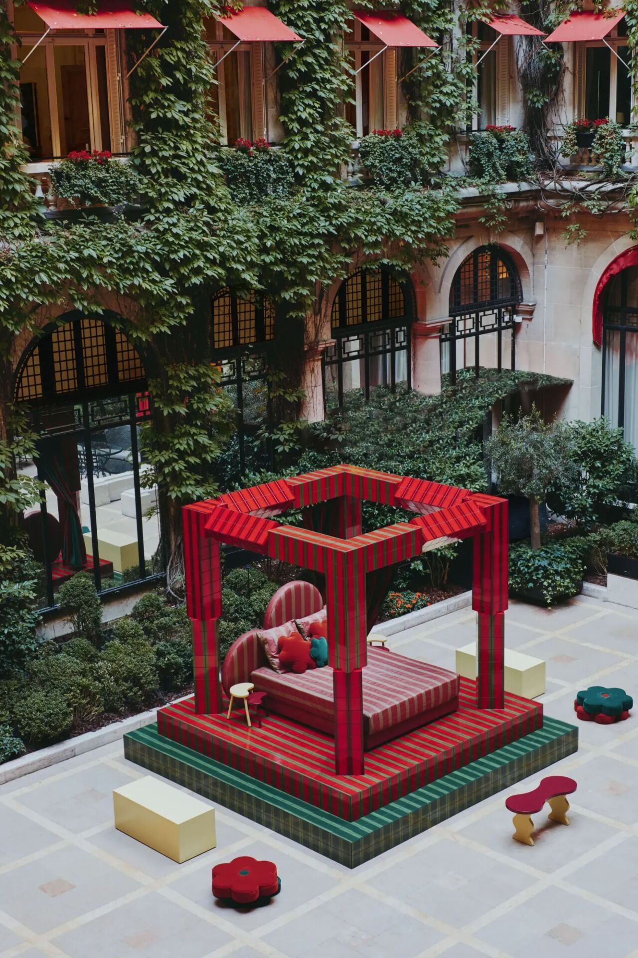 Uchronia DayBed 