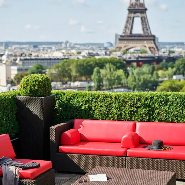 Momentos na Suíte Eiffel Signature no Hotel Plaza Athénée