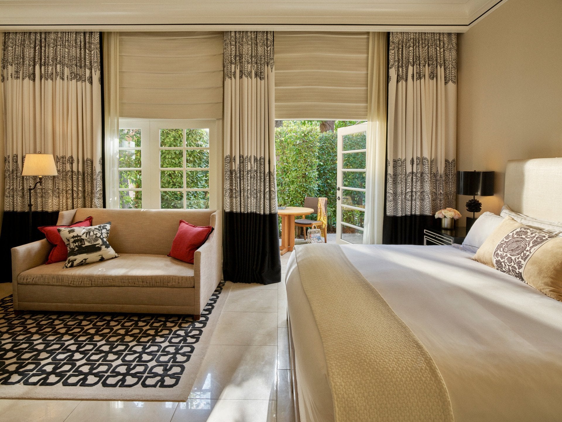 Deluxe guestroom at Hotel Bel-Air