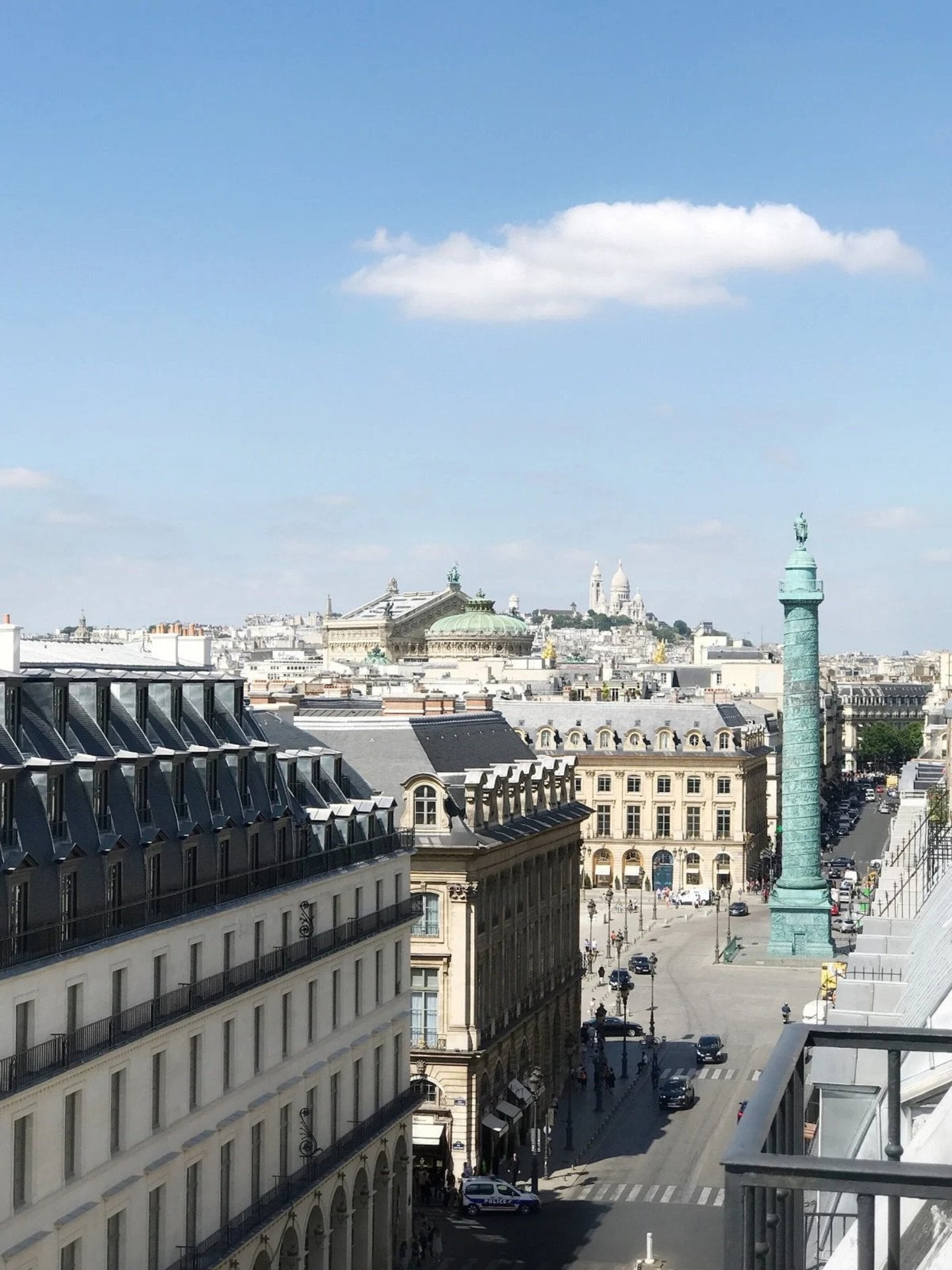 Vista da rue de Castiglione mostrando a Place Vendôme