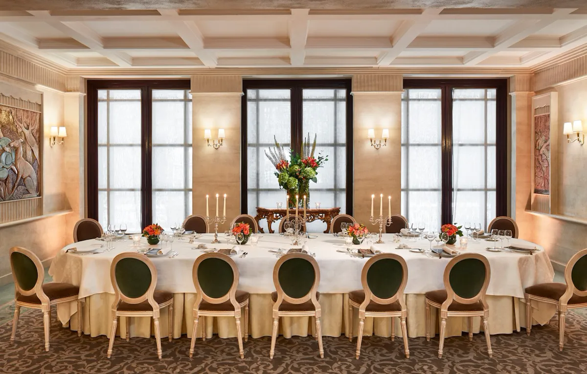 Salon jeu de paume perfect space for meetings, dinners and receptions