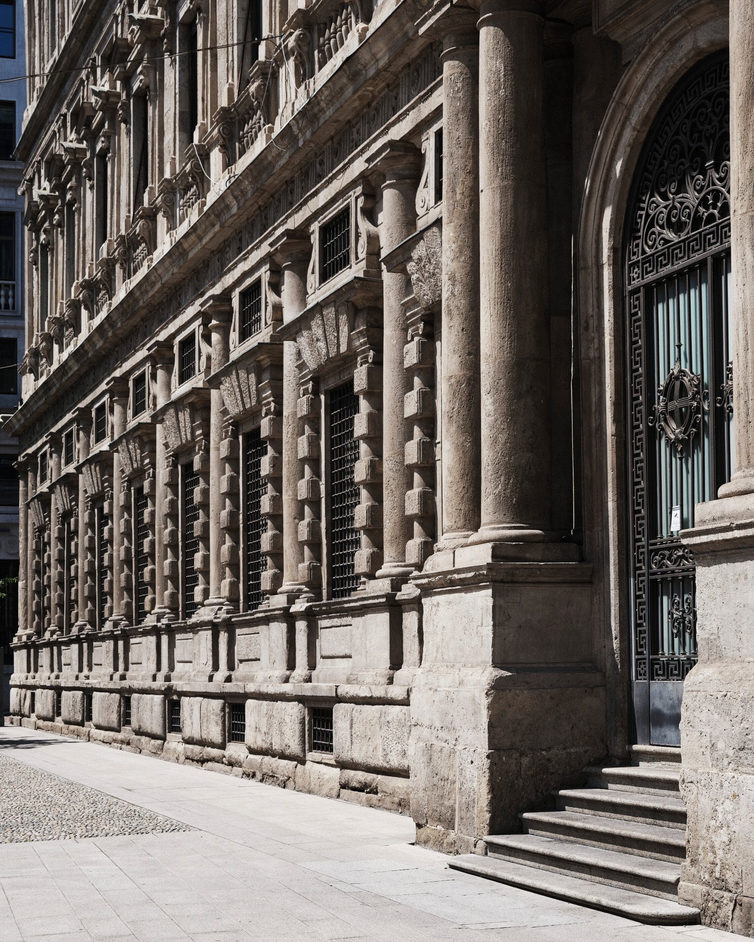 Detail of the entrance of Palazzo Marino 