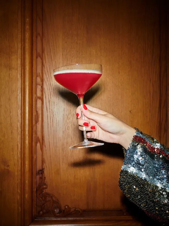 Cosmopolitan Cocktail on Le Bar's counter, at Hôtel Plaza Athénée, Paris