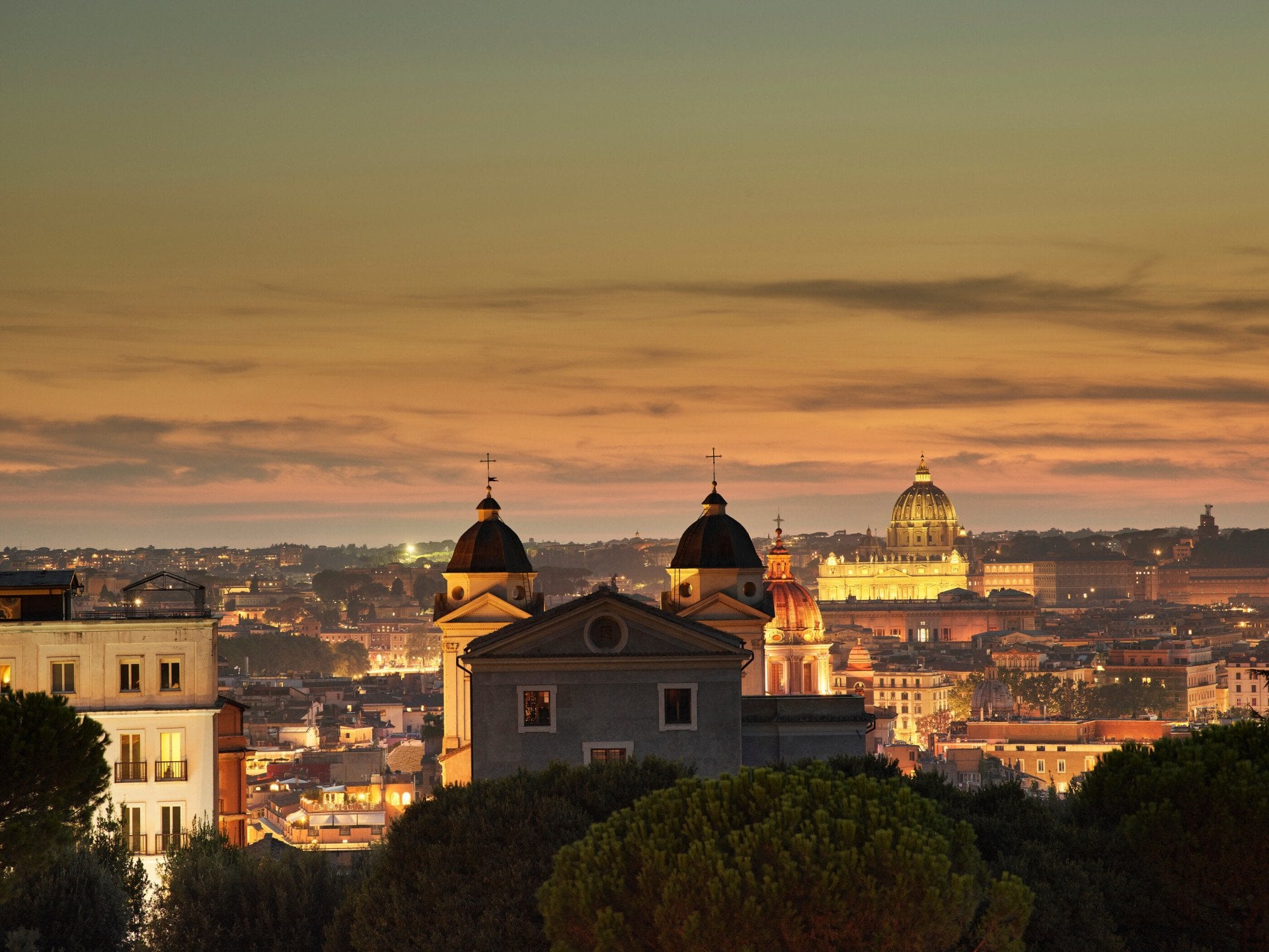 Vista notturna di Roma da Hotel Eden 