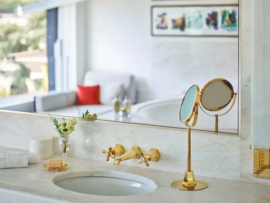 Bagno della Suite Penthouse Bellavista a Hotel Eden Roma