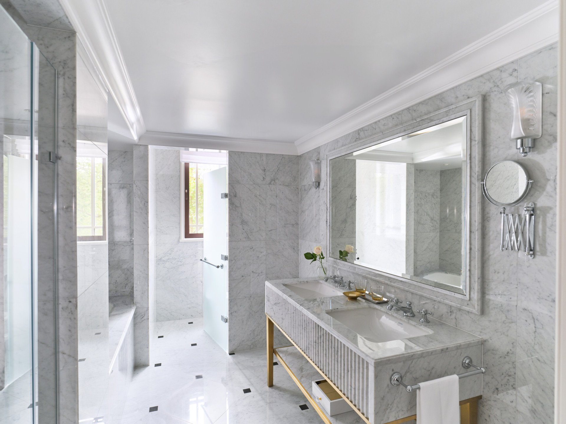 Deluxe Room at The Dorchester in Morning light 