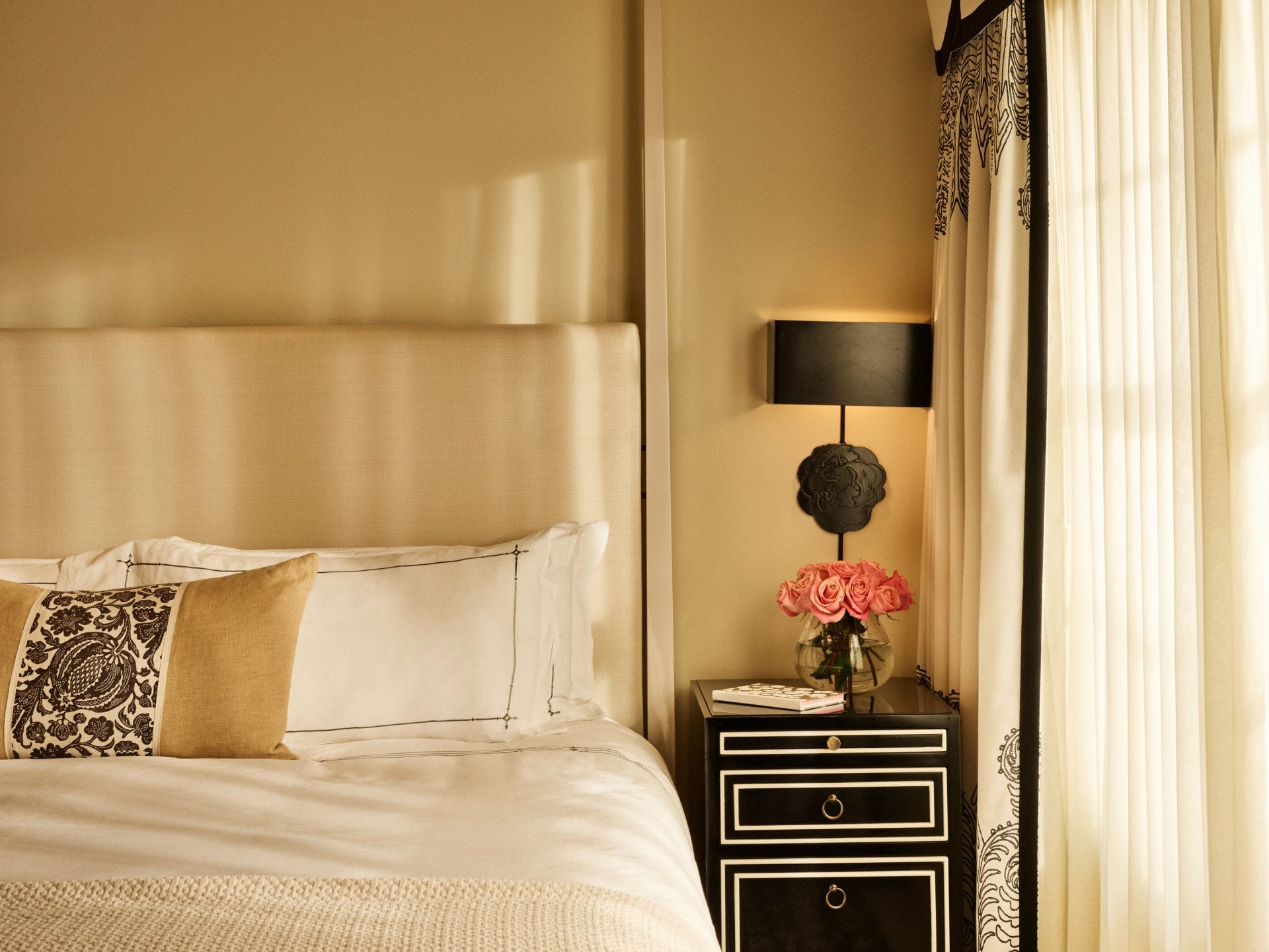 Deluxe guestroom at Hotel Bel-Air