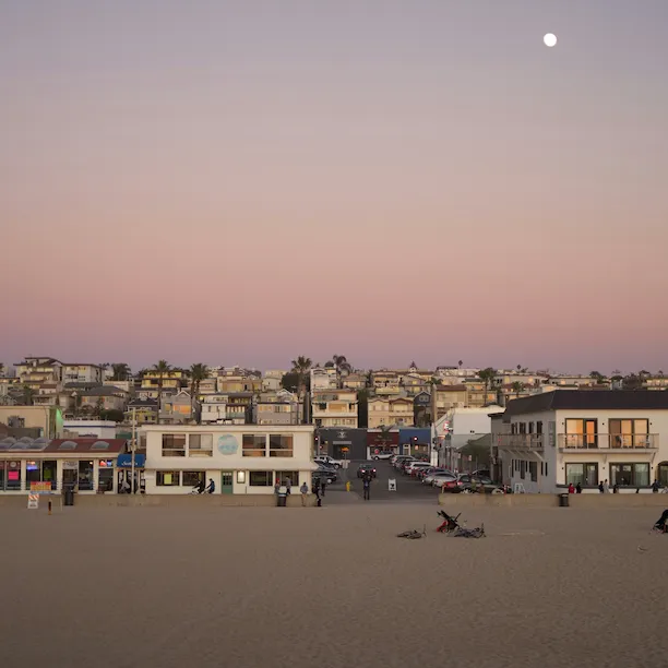 Hermosa Beach front photo by Marwan Abdalah