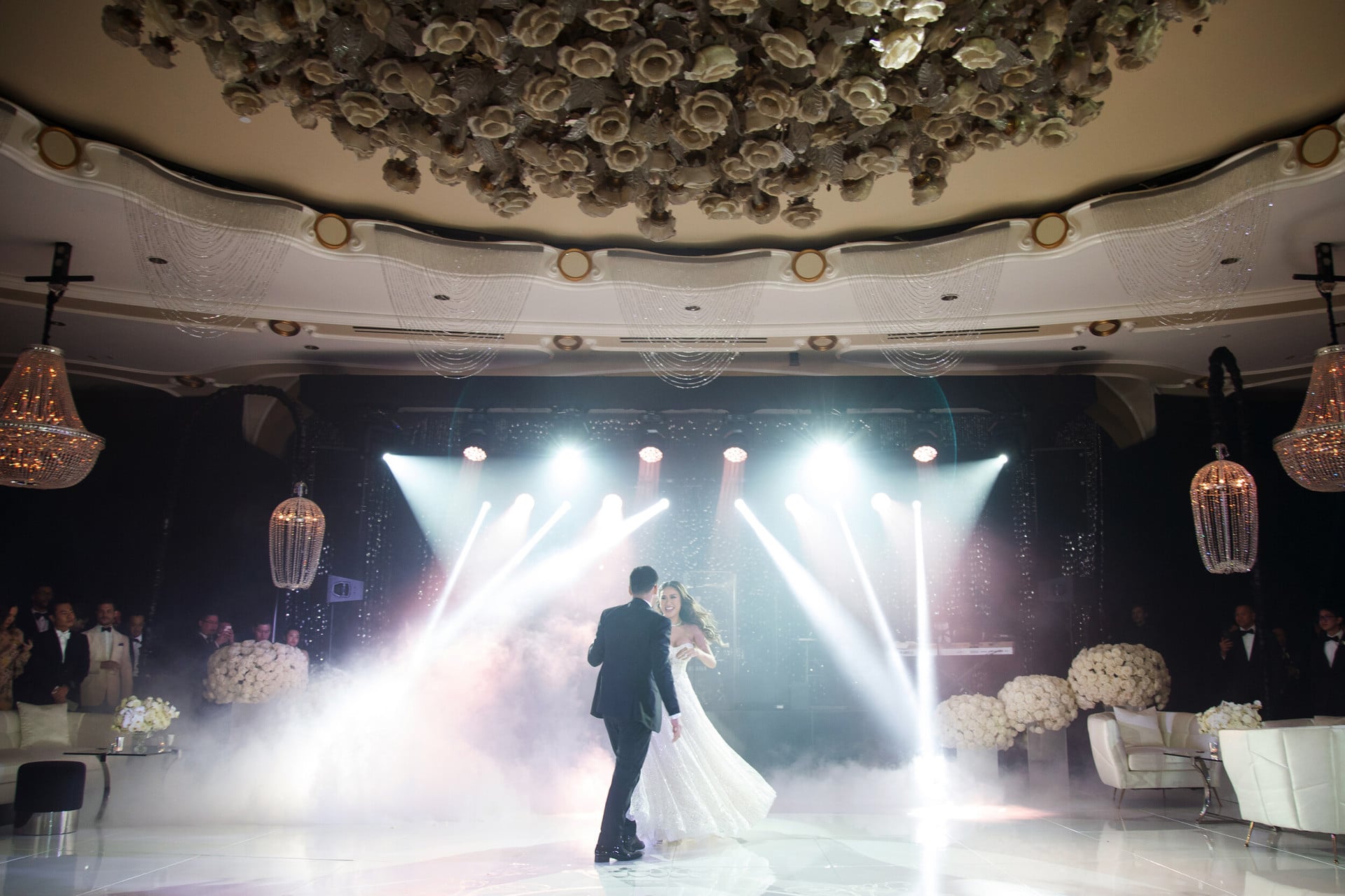 Wedding couple dancing at The Beverly Hills Hotel