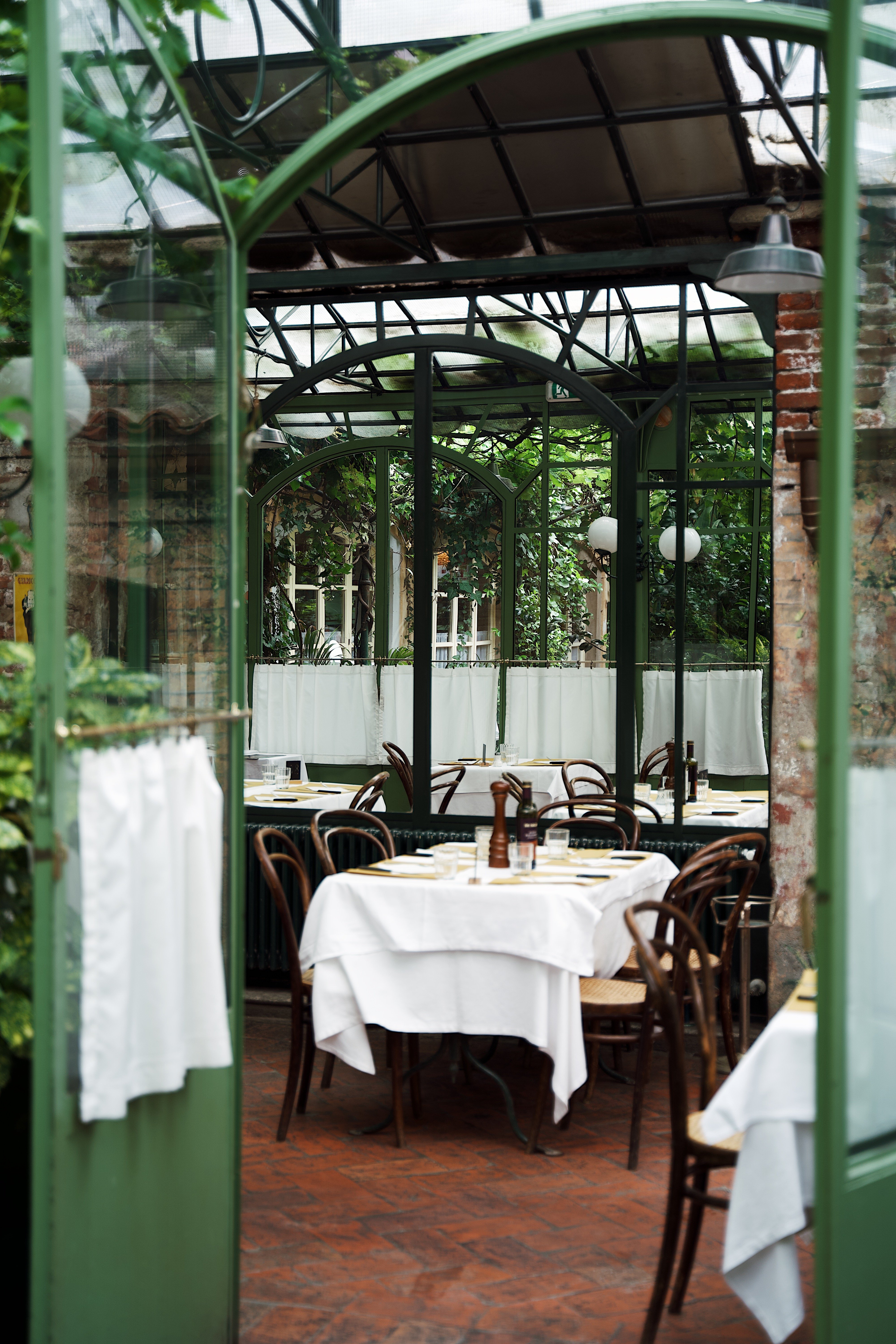 Table setting at Osteria Del Binari