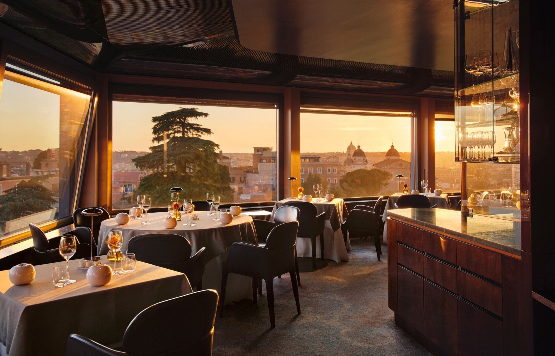 Vista su Roma a La Terrazza al tramonto